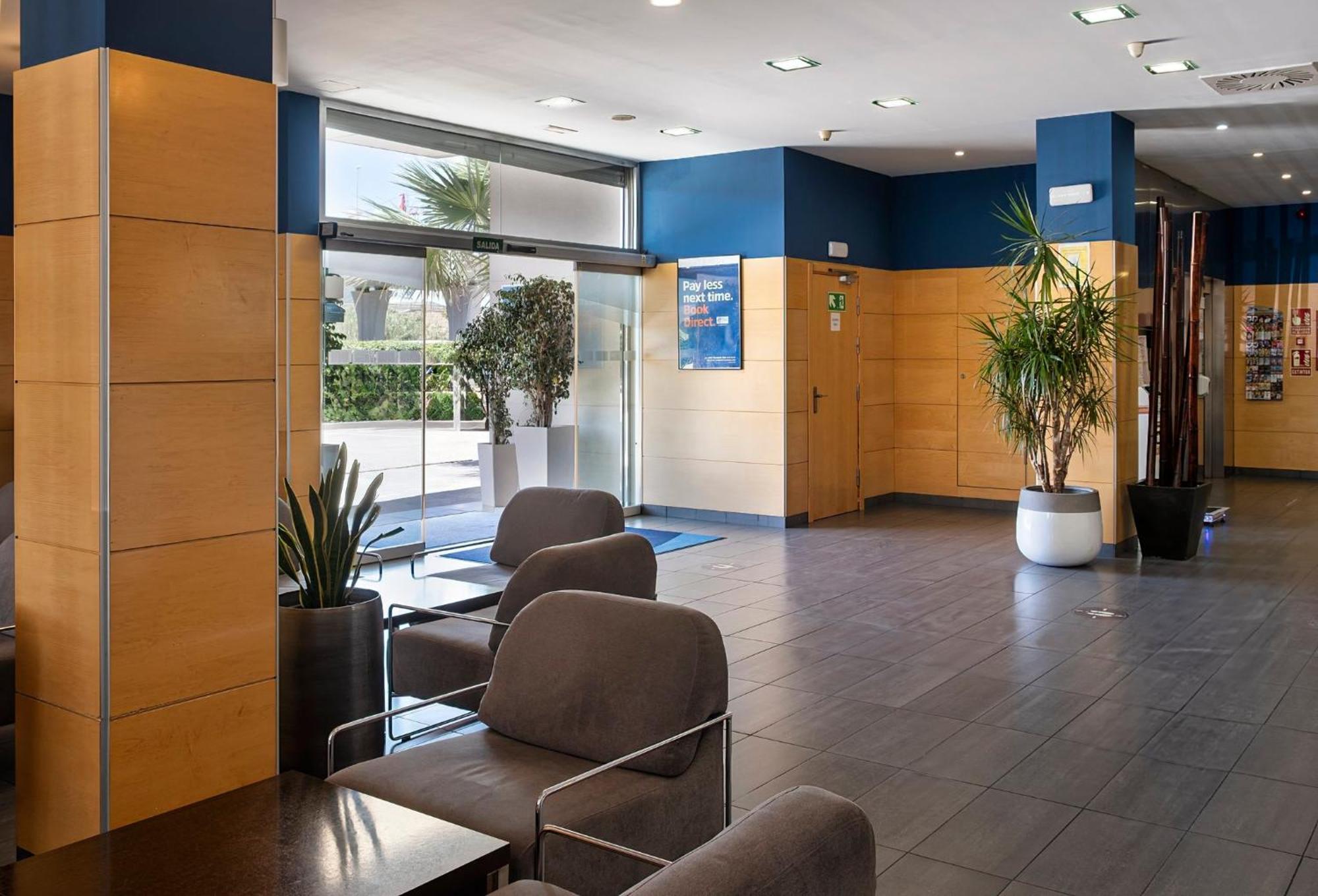 Holiday Inn Express Malaga Airport By Ihg Ngoại thất bức ảnh