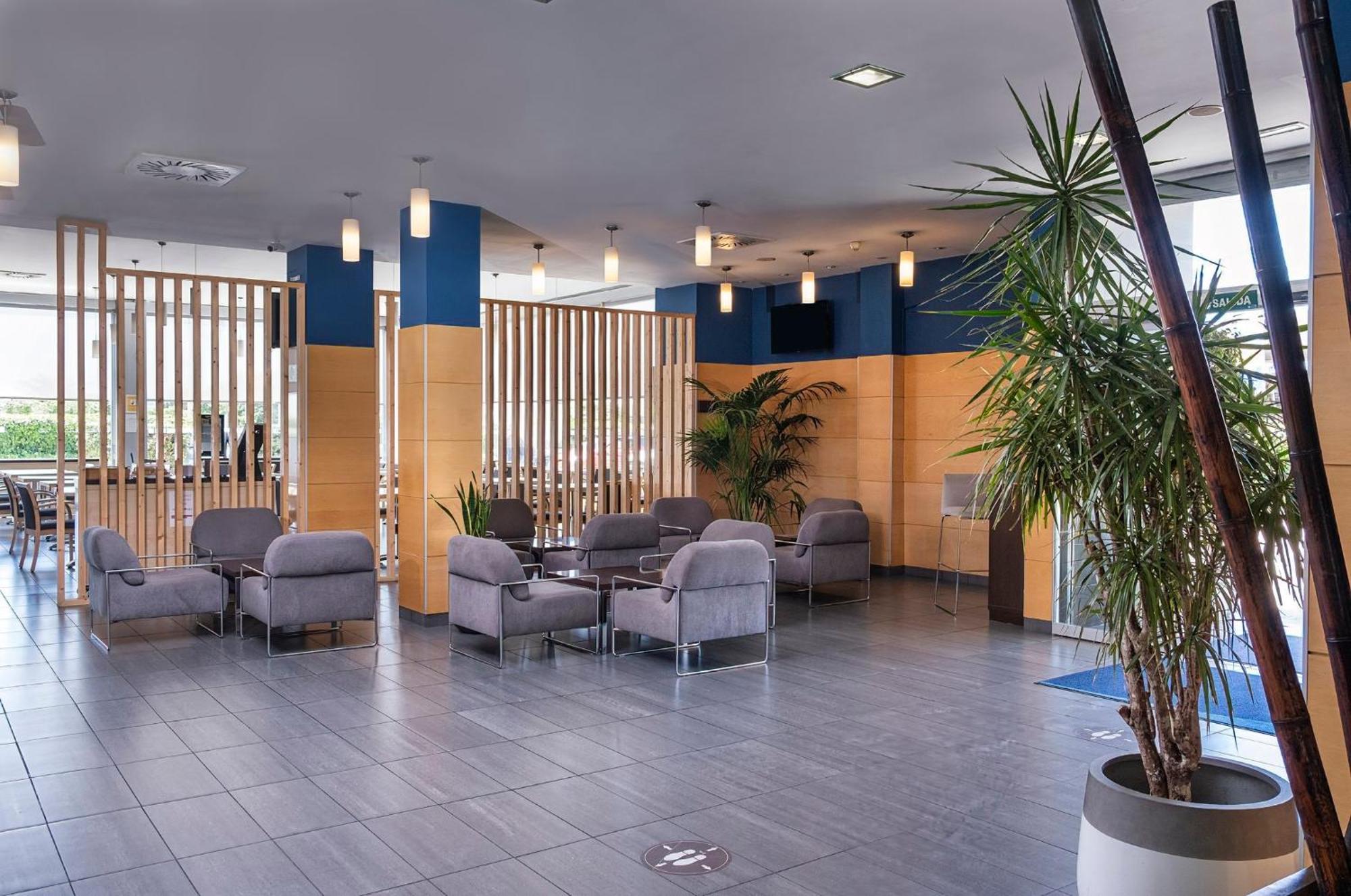Holiday Inn Express Malaga Airport By Ihg Ngoại thất bức ảnh