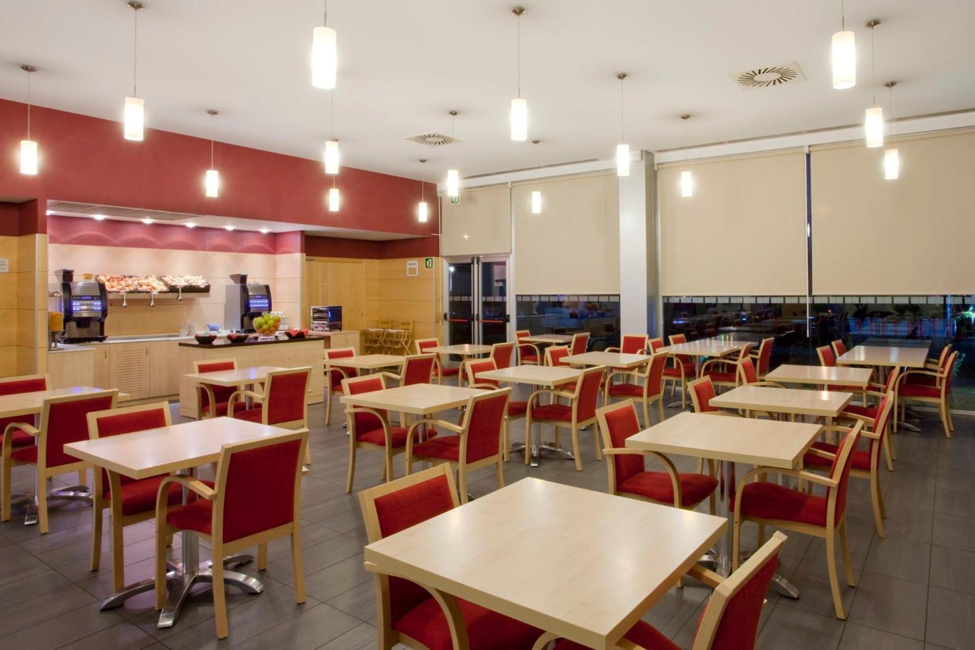 Holiday Inn Express Malaga Airport By Ihg Ngoại thất bức ảnh