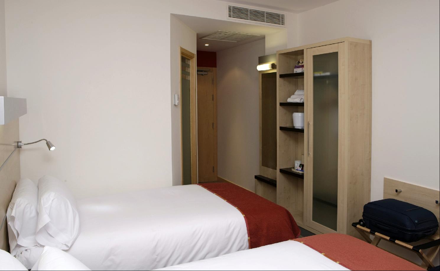 Holiday Inn Express Malaga Airport By Ihg Ngoại thất bức ảnh
