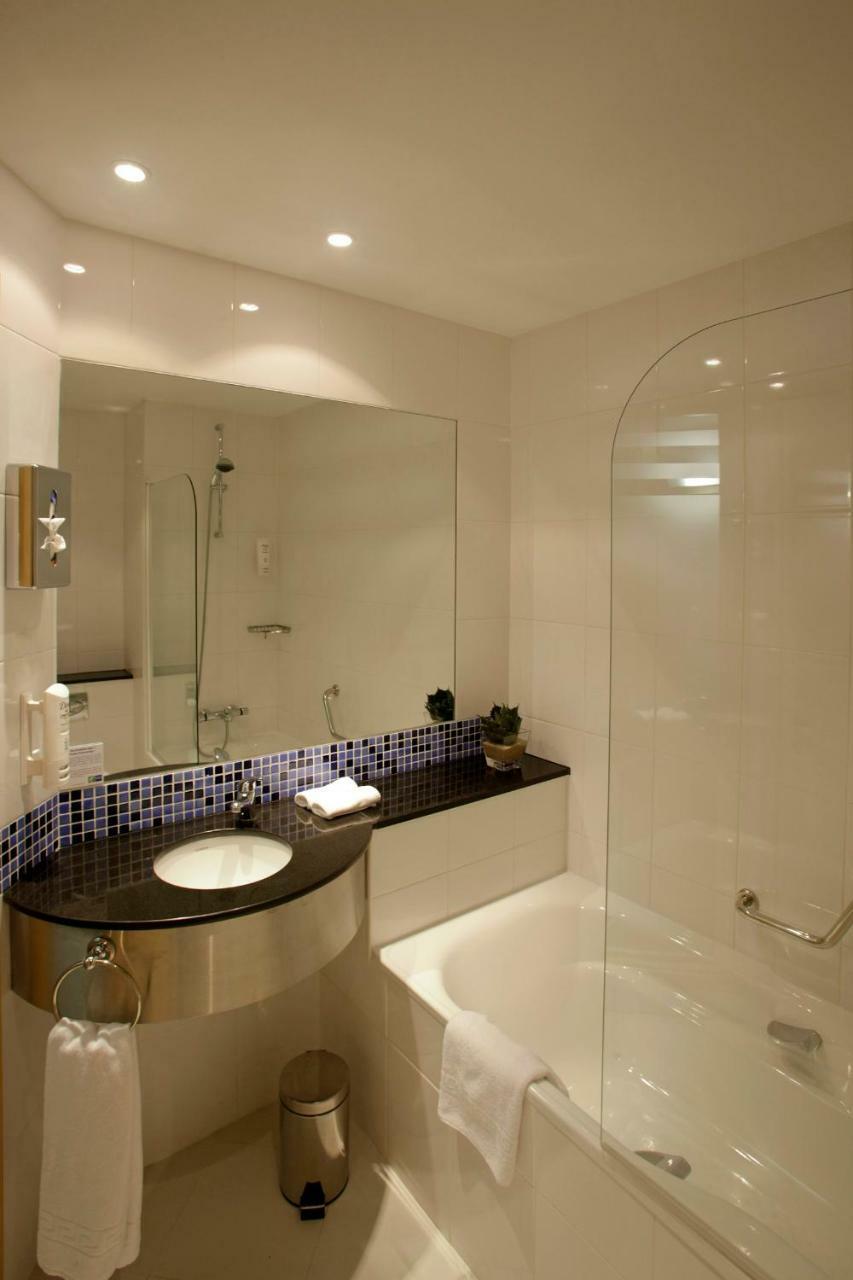 Holiday Inn Express Malaga Airport By Ihg Ngoại thất bức ảnh